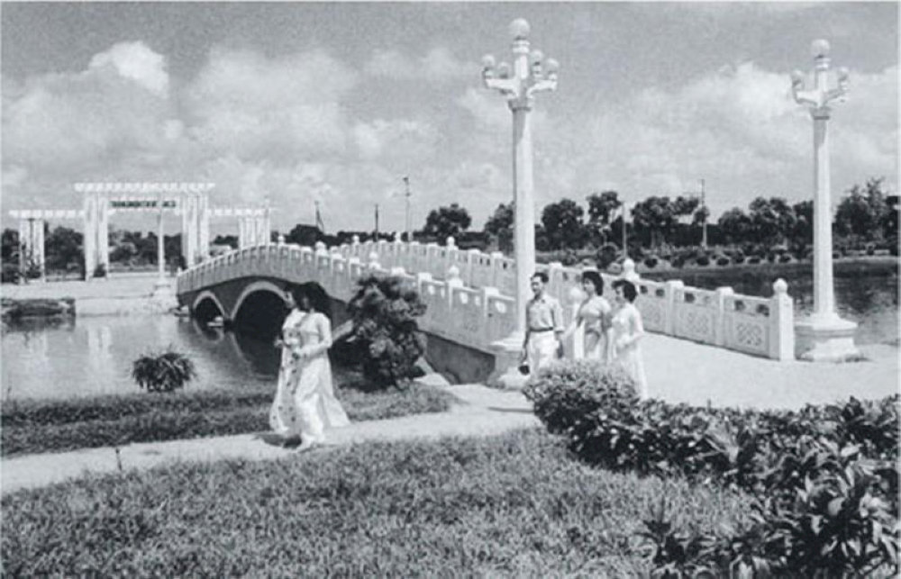 An old picture of Thong Nhat Park